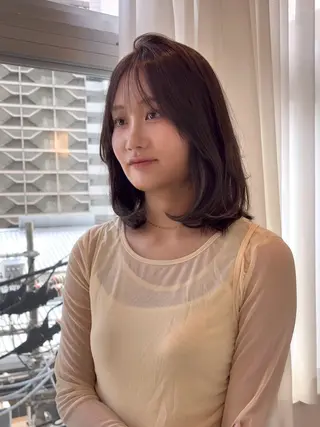 ミディアム 韓国🇰🇷レイヤー 似合わせ顔まわりのヘアスタイル