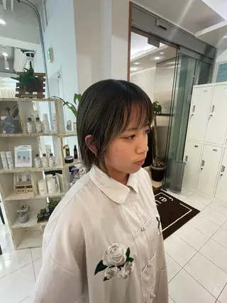 ショート くびれヘア/レイヤー カット/ユウカのヘアスタイル