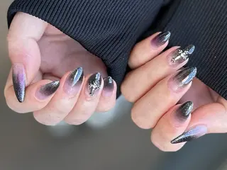 ネイル 新山 聖のネイルデザイン