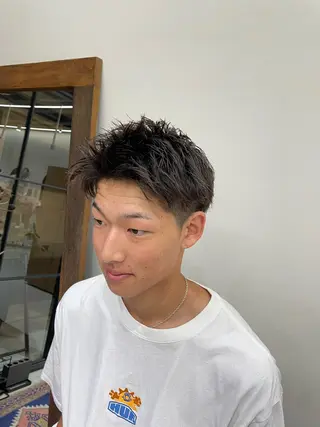 メンズ 慎太朗/パーマ/ボブ /センターパートのヘアスタイル