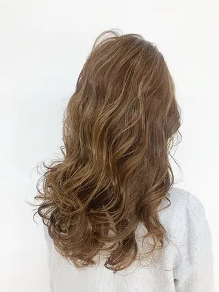 ロング カラー 高野 莉夕のヘアスタイル