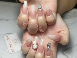 ネイル ユリ🎀長さだし/ パラジェル/持ち込みのネイルデザイン