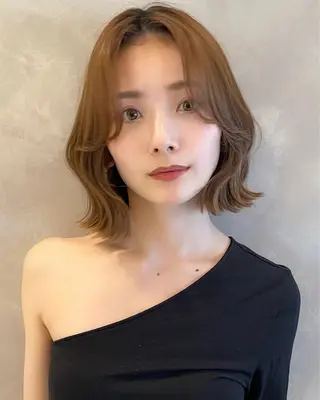 ミディアム ボブ/デザインカラー /表参道/新井美有紀のヘアスタイル