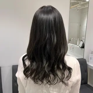 セミロング カラー 【センターパート/ マッシュ】ryokaのヘアスタイル