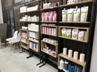 髪質改善カラーズ カフェプラスのヘアスタイル