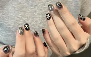 ネイル VIVIAN リサのネイルデザイン