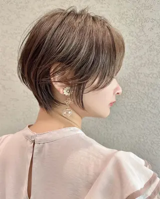 ショート 栄ハイトーン/ 透明感/中園薪のヘアスタイル