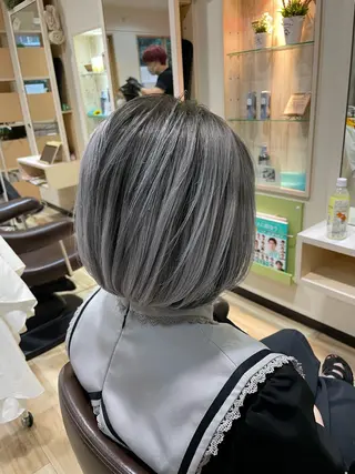 ショート カラー 🌈派手髪ハイトーン 🌈鈴木亮太🌈のヘアスタイル