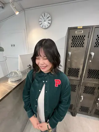 ミディアム INORI /フェイスレイヤーのヘアスタイル