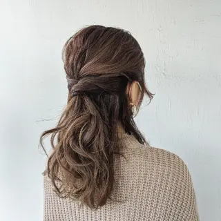 ロング ヘアアレンジ カラー 浜田りほ Luxbe 博多バスターミナルのヘアスタイル