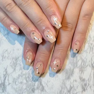 ネイル brodia nails m_riのネイルデザイン