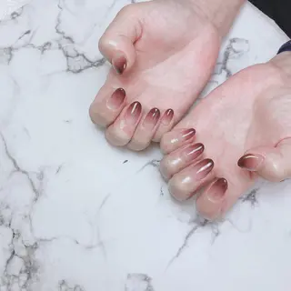 ミディアム ネイル 石原 夕華のネイルデザイン