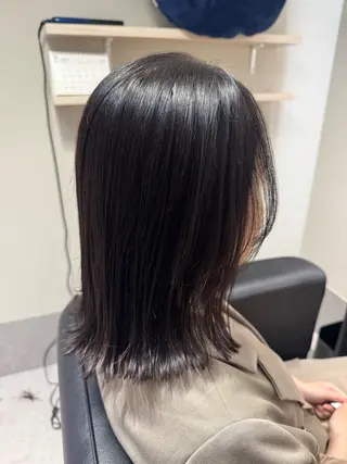 ミディアム NAVY/airi 完全完結型個室サロンのヘアスタイル