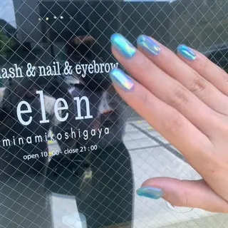 ネイル emanon 新宿東口店所属・nailist akariのネイルデザイン