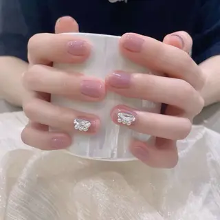 ネイル E-ten所属・友 美のネイルデザイン