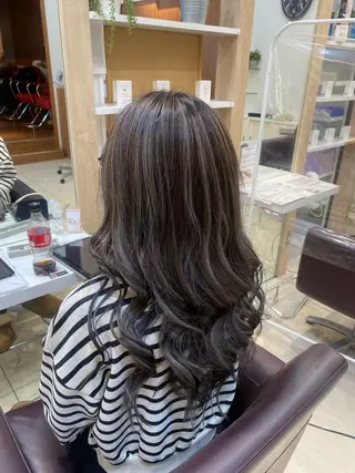 ロング カラー 中川 蓮のヘアスタイル