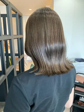 ミディアム ✨色持ちの良い艶 カラー✨蟹江真世のヘアスタイル