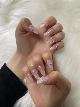 ネイル 安永 彩香のネイルデザイン