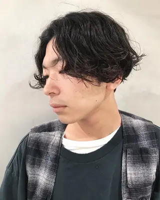 ミディアム パーマ メンズ 優作 〜圧倒的信頼〜のヘアスタイル