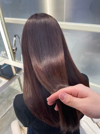 セミロング 𝐑𝐞𝐨/透明感 𝐜𝐨𝐥𝐨𝐫のヘアスタイル