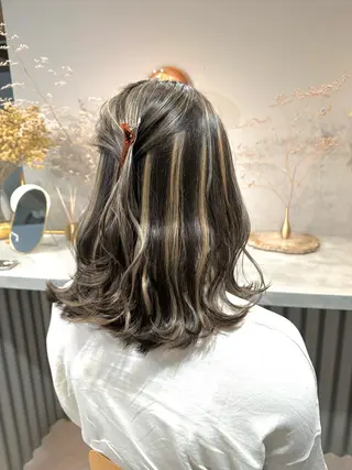 ミディアム カラー 💖ハイライト/ハイ トーン💖MIKIのヘアスタイル