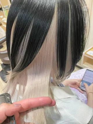 セミロング カラー 🌈派手髪ハイトーン 🌈鈴木亮太🌈のヘアスタイル