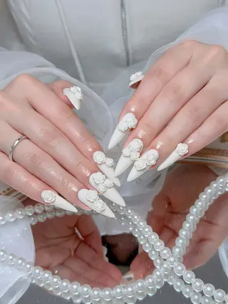 ネイル Eli Nails 新宿のネイルデザイン