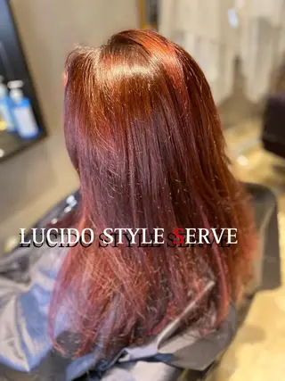 セミロング カラー 佐々木 恵のヘアスタイル