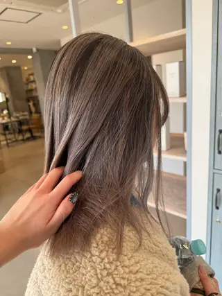 ミディアム カラー ほの カラー特化/ ブリーチ/ボブのヘアスタイル