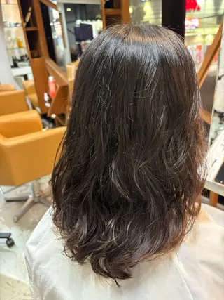 ミディアム パーマ 竹谷 奈津実のヘアスタイル