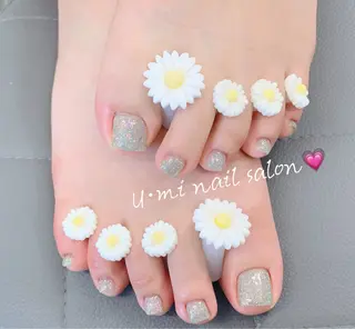 ネイル U·Mi nail salon所属・U·Mi 上野御徒町容のネイルデザイン
