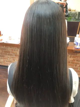 セミロング パーマ 桧山 真のヘアスタイル