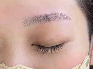 アイブロウ YAMADA SARINA🫧のマツエク・マツパデザイン