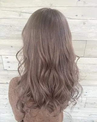 ミディアム カラー Rlino所属・ﾊｲﾗｲﾄ/ﾚｲﾔｰ ｶｯﾄ/大嶽謙のヘアスタイル