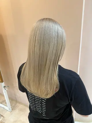 セミロング カラー Reginavita栄店 【レジナヴィータ】所属・鈴木 二依奈のヘアスタイル