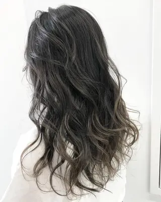 セミロング カラー ヘアアレンジ 【公式】amble luxe池袋東口🩷のヘアスタイル