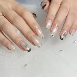 ネイル 𝓇𝒶𝓃𝒶𝓃 𝓃𝒶𝒾𝓁のネイルデザイン