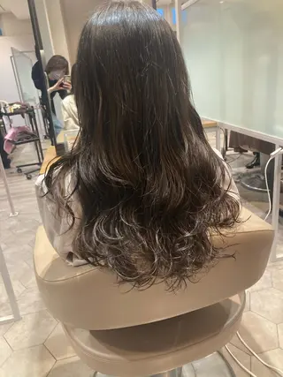 セミロング パーマ 野村 ゆいのヘアスタイル