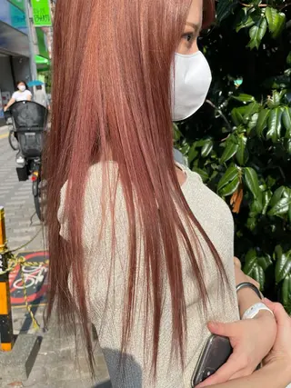 ロング カラー akane .のヘアスタイル