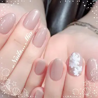 ネイル .Nails Mio 赤羽西ネイルサロンのネイルデザイン