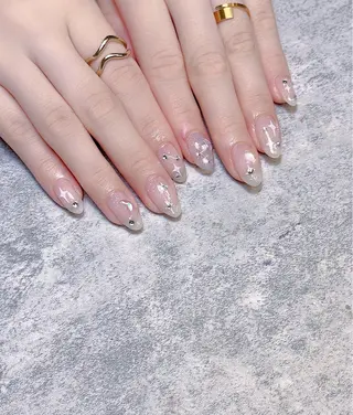 ミディアム めぐみのネイルサロン 惠のネイルデザイン