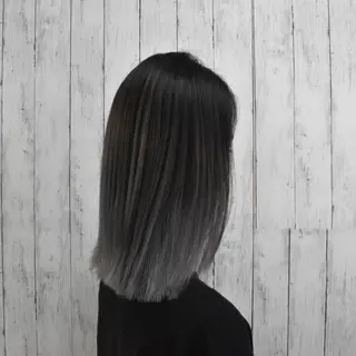 セミロング 髪質改善ayame 横山諒のヘアスタイル