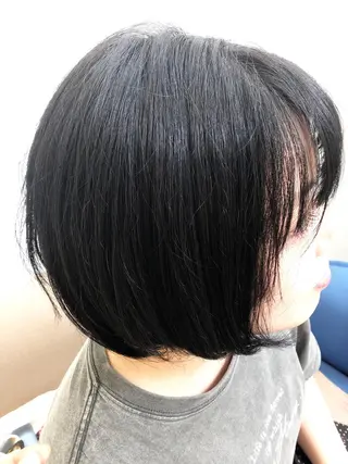 ミディアム カラー 本山　くせ毛のカット 尾島光季のヘアスタイル