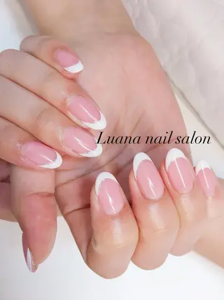 ネイル Loa　salon所属・小南 奈々美のネイルデザイン