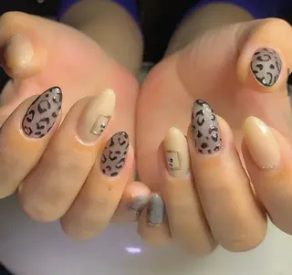 ネイル MHR nailのネイルデザイン