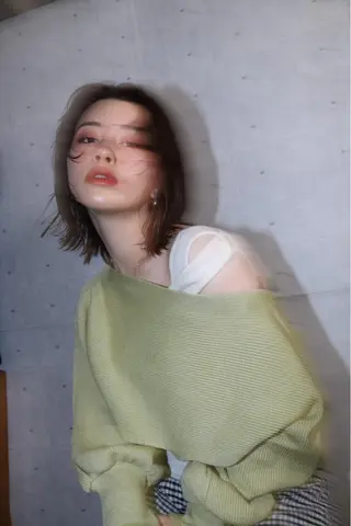 セミロング 🍀透明感抜群🍀/ ハイトーンカラーのヘアスタイル