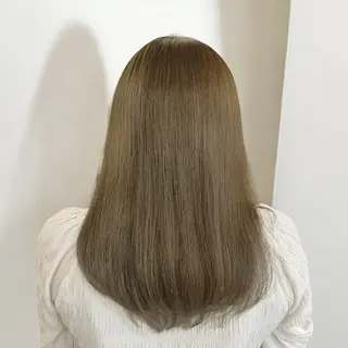 ロング ユイナ 🕊NaVI ベージュ/透明感のヘアスタイル