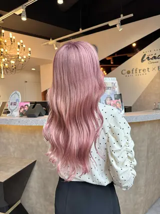 ロング カラー ヘアアレンジ 西谷 さきのヘアスタイル