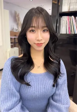 ロング wixy所属・レイヤー/美髪カラー 🫧名古屋YURIのヘアスタイル