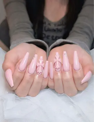 ネイル Eli Nails 新宿のネイルデザイン